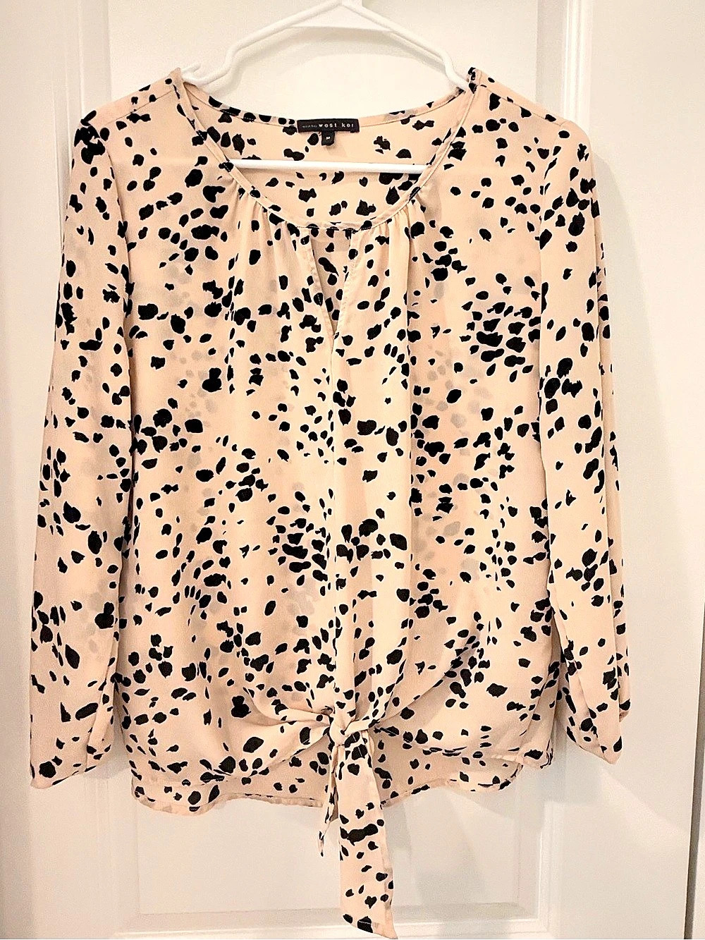 West Kei Light Blush Animal Print Tie-Front Blouse in Pink & Black Size Medium